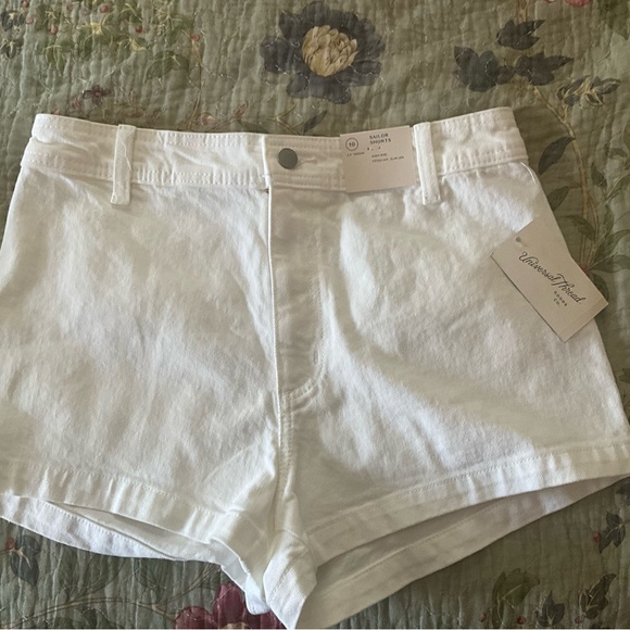 Universal Thread Pants - Universal Thread NWT Sailor White High-Rise Cotton Denim Shorts size 10